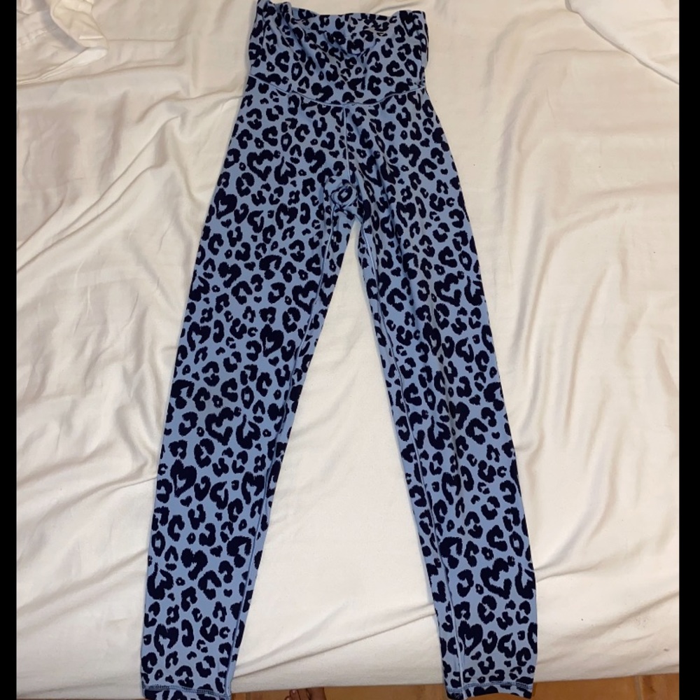 blue and black cheetah print high rise leggings